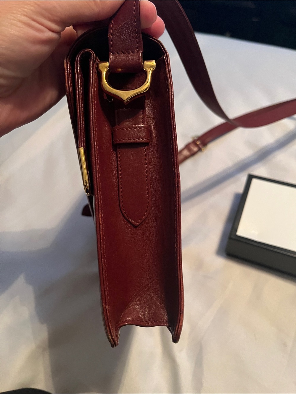 Classic Burgundy Leather Shoulder Bag with Gold Hardware - Picture 5 of 14